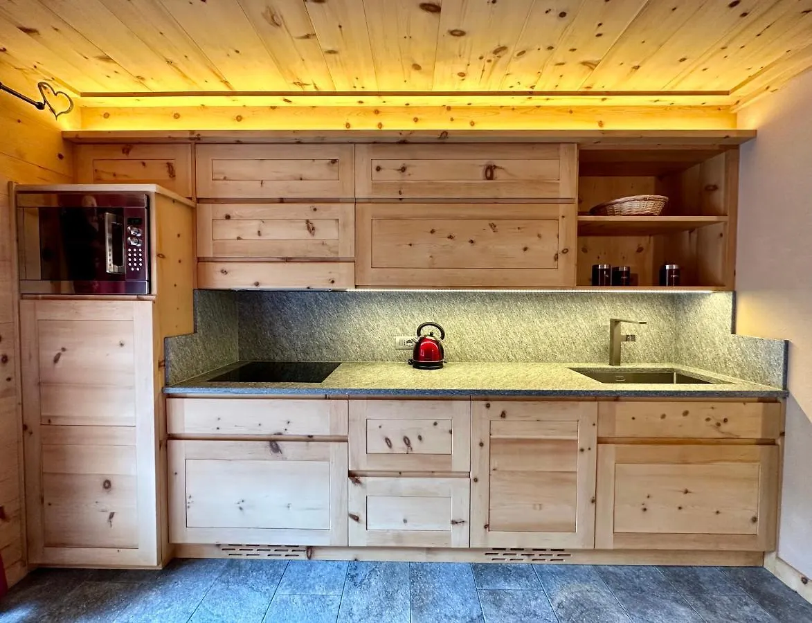 Al Bait Del Legn Lägenhet Bormio